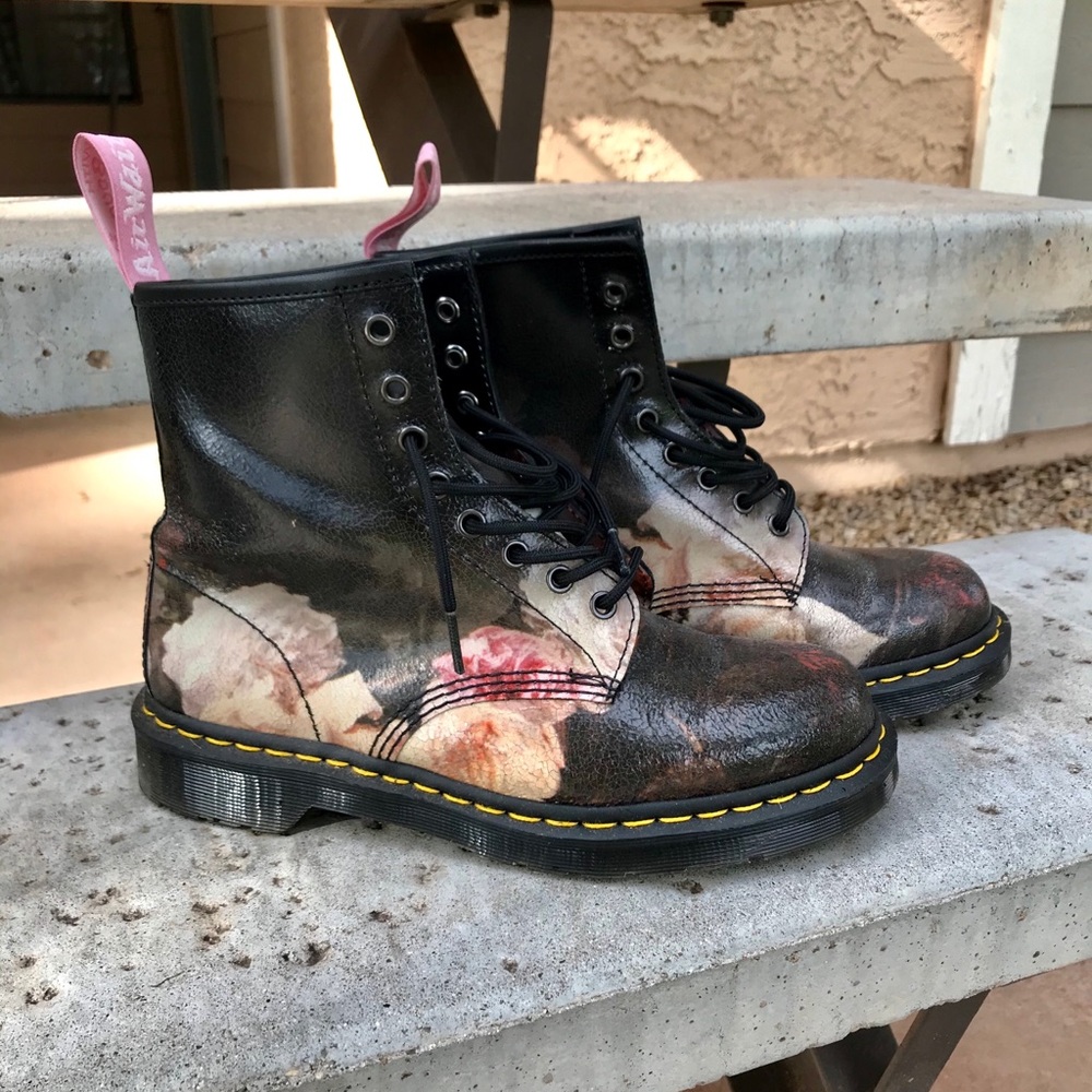Doc Martens- Women’s 10